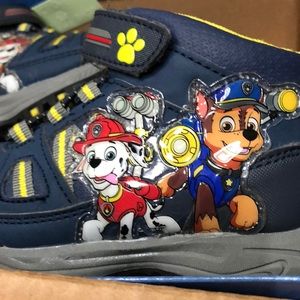 Boys Paw patrol tennis shoes